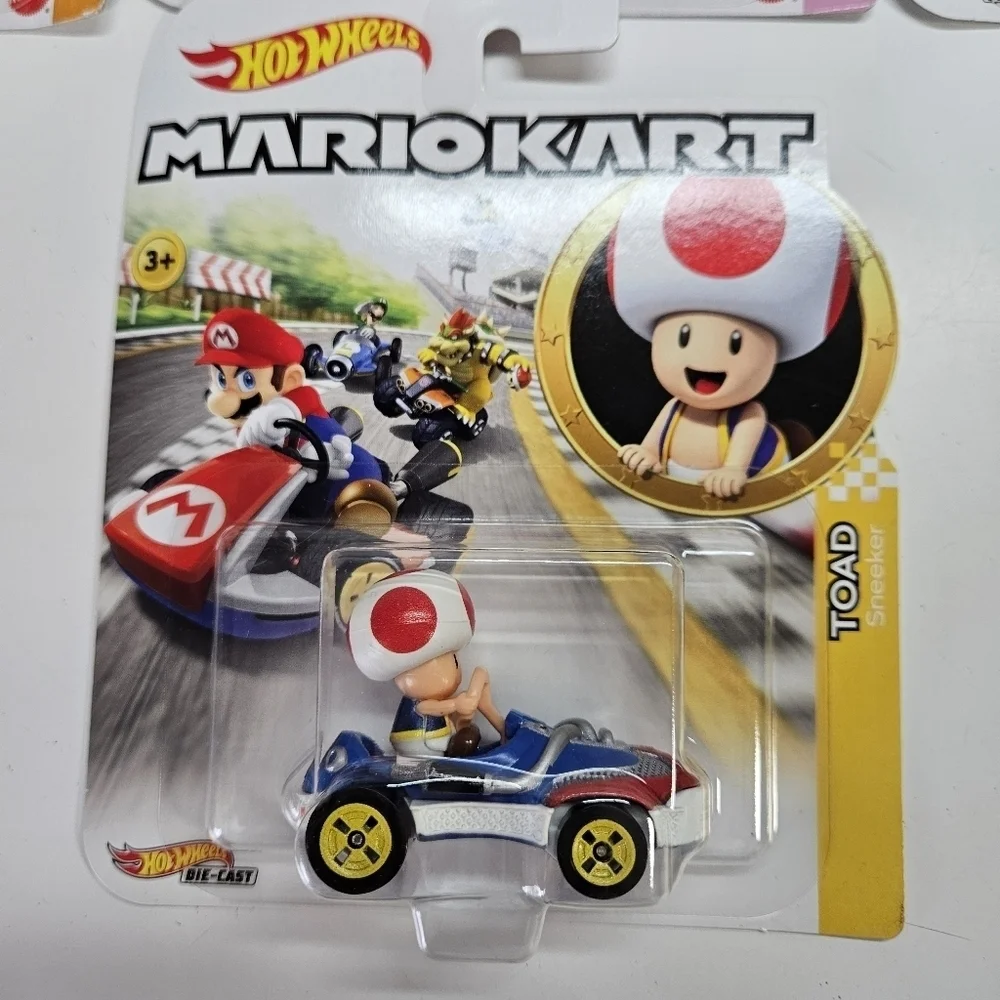 NEW Hot Wheels Mario Kart Lot 7 Toad Peach Donkey Kong Bowser Luigi Diddy Kong
